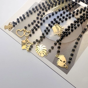Stainless Steel Glass Beaded Necklace With Heart Leaf Crown Angel Pendants Elegant Minimalist Jewelry For Women