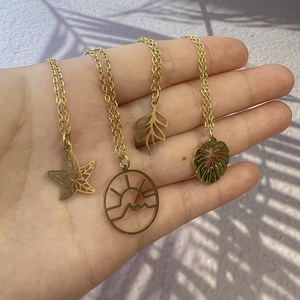 Collier Pendentif Acier Inoxydable Creux Feuille Monstera Étoile Mer Montagne Lever Soleil Bijoux Élégant Femmes
