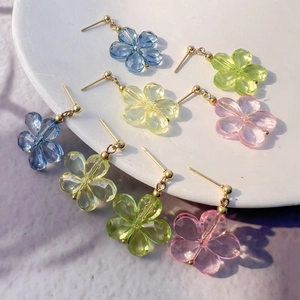 Boucles D Oreilles Fleur Pétales Acrylique Facettés Tige Acier Inoxydable Style Dopamine Coloré Pour Femme