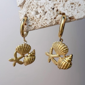18K gold plated stainless steel hoop earrings with starfish and seashell charms