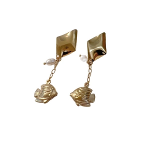 Gold stainless steel ocean-style earrings with pearls and fish-shaped pendants