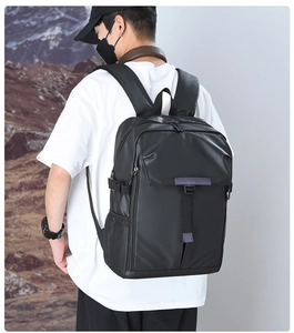 Men's large capacity business backpack with breathable shoulder straps for outdoor travel