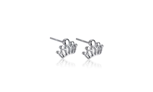 Close-up of S925 sterling silver crown earrings with detailed filigree and mirror reflection