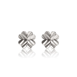 Elegant S925 sterling silver four-leaf clover stud earrings with textured metallic finish