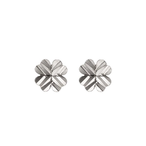 S925 sterling silver four-leaf clover stud earrings with textured geometric surface