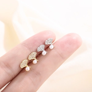 Ginkgo Leaf Stud Earrings With Artificial Pearl And Zircon Copper Elegant Korean Style Plant Jewelry For Women