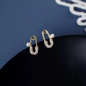 925 silver paperclip stud earrings with gold finish and sparkling crystal accents