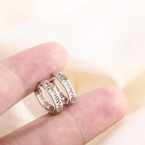 Créoles Chiffres Romains Cuivre Plaqué Argent Ajouré Géométrique Minimaliste Bijoux Tendance Pour Femmes