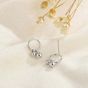 Minimalist s925 silver hoop earrings with double polished bead drops on linen fabric