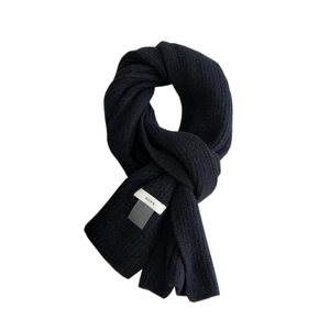 Écharpe en tricot noir uni pour femme, cache-col d'hiver chaud avec étiquette tissée