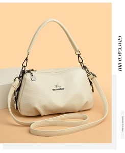 Détails du sac crème en cuir PU avec triple fermeture éclair et logo kangourou