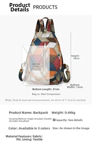 Dettaglio dello zaino in pelle PU multicolore con dimensioni 28 cm di altezza e 21 cm