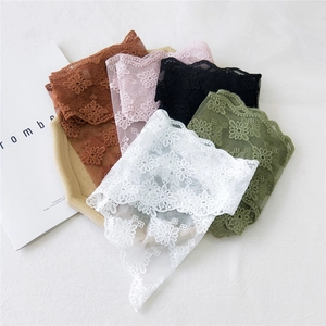 Women Embroidered Lace Triangle Scarf Elegant Hollow Out Mesh Floral Headscarf Vintage French Style Neck Scarf Hair Band For Travel Party