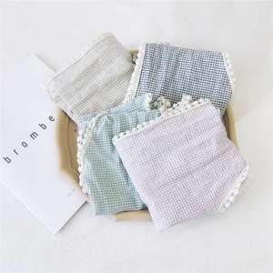 Linen plaid triangle scarf set for women with white lace pompom trim decoration