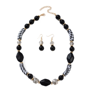 Set vintage di collana e orecchini bohémien con perline marmorizzate e dettagli oro