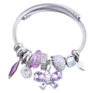 Bracelet câble en argent avec papillon en cristal violet et perles faites à la main