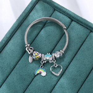 Bracciale con ciondoli in argento stile boho con arcobaleno, cuore e carrozza zucca