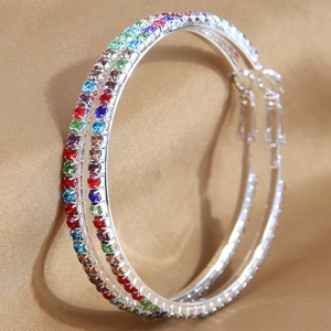 Grandi orecchini a cerchio in argento con strass multicolori scintillanti per donna
