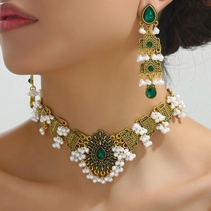 Style Indien Bohème Ethnique Vintage Collier Choker En Alliage Strass Fausse Künstliche Perle Et Boucles D'oreilles Goutte D'eau