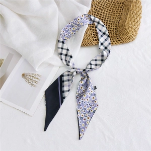 Foulard étroit en soie pour femme avec motif à carreaux et fleurs de marguerites mauves