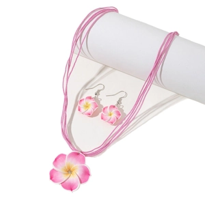 Parure de bijoux fleur de frangipanier rose et jaune avec collier et boucles d'oreilles