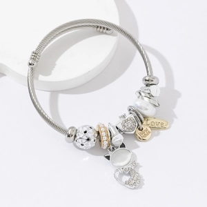 Stainless steel open cable bracelet with cat charm, heart pendant and pearls