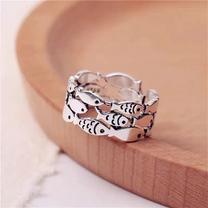 Retro S925 sterling silver open ring featuring a vintage triple fish pattern for men and women
