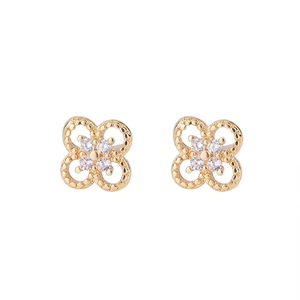 Exquisite S925 silver four-leaf clover stud earrings with gold finish and zircon stones
