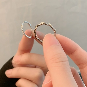 Set di anelli intrecciati in argento S925 con zirconi incastonati per donna alla moda