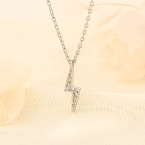 Collier Pendentif Éclair Cuivre Avec Zircon Chaîne Clavicule Délicate Bijoux Minimalistes Cadeau Pour Femmes