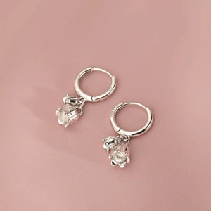 Eleganti orecchini a cerchio in argento S925 con delicati fiori di mughetto a doppia forma