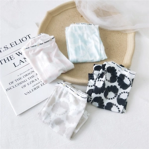 Set of four floral print ice silk sleeves for women with stylish Rush Fashion elastic bands