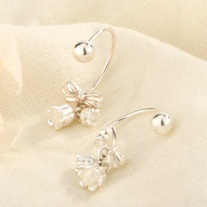Élégantes Boucles D'oreilles Pendantes Muguet Nœud Papillon Cuivre Plaqué Argent Fermoir À Vis Boule Bijoux Pour Femmes