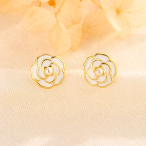 Orecchini Camelia Smalto Perla Artificial Rame Placcato Oro 925 Sterling Silver Earring Post Gioielli Vintage Francesi