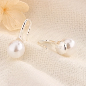Macro de boucles d'oreilles en perles d'eau douce avec crochet en argent S990
