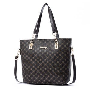 Sac cabas marron foncé avec motif M, poignée chaîne dorée et bandoulière amovible
