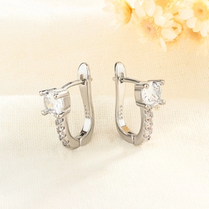 Créoles en argent S925 en forme de U avec zircon carré et pavé de petits diamants