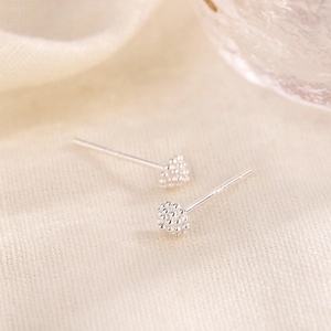 Minimalist silver cluster stud earrings in S925 sterling silver with a berry flower design