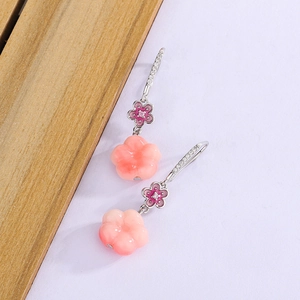 Exquisite peach blossom gradient drop earrings in silver with pink zircon accents