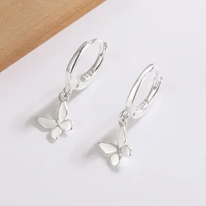 Créoles en argent sterling S925 poli avec d'élégants pendentifs papillon et poinçon