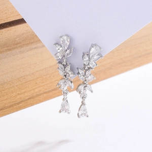 Boucles D'oreilles Pendantes En Cuivre Feuille Élégante Zircone Cubique Goutte D'eau Style Plante Bijoux Pour Femmes