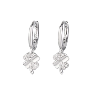 Boucles d'oreilles trèfle S925 argent avec zircons brillants et pétales polis miroirs