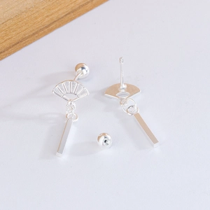 Minimalist S925 sterling silver fan-shaped earrings with linear vertical pendants