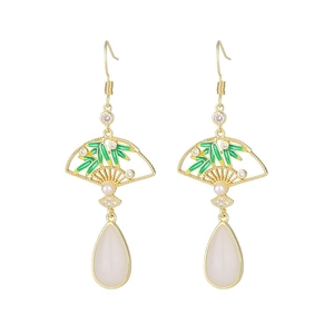 Boucles d'oreilles en éventail de style chinois avec feuilles de bambou et perles