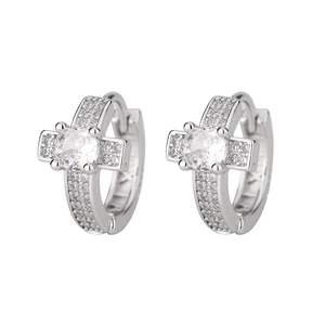 Boucles d'oreilles créoles S925 en argent avec pendentif croix et pavé de zircons cubiques