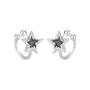 Bagues d'oreilles pentagramme avec finition argentée et incrustation d'étoile en zircon
