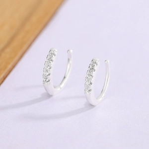 Minimalist Copper C-Shaped Ear Cuff With Sparkling Cubic Zirconia Non-Pierced Clip On Earrings For Women