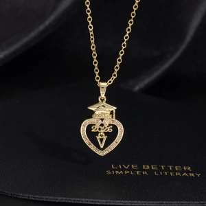 2026 heart-shaped graduation necklace with mortarboard charm and sparkling crystals