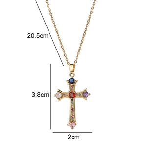 Dimensions détaillées du collier croix dorée orné de strass colorés vibrants