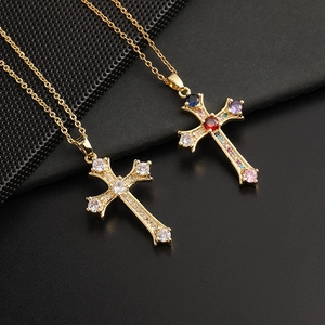 Collier Pendentif Croix Cuivre Plaqué Or Zircone Cubique Coloré Hip Hop Niche Rétro Mode Pour Femmes Hommes